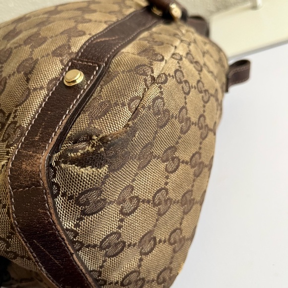 Gucci Brown Monogram Tote Bag - Picture 6 of 14